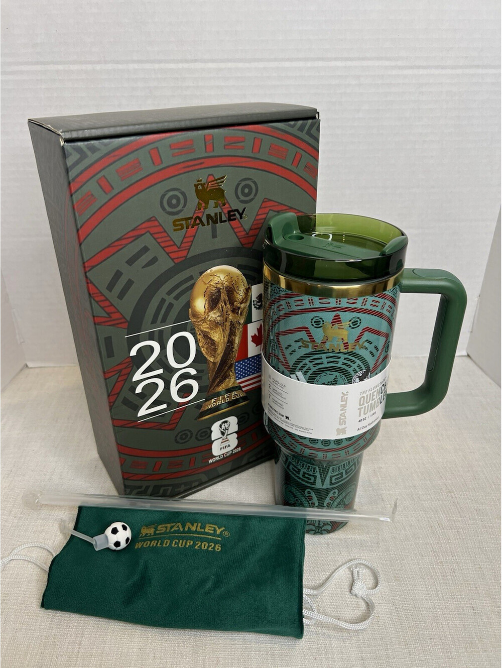 Stanley Quencher H2.0 FlowState FIFA World Cup 2026 Green Tumbler 40 oz Straw